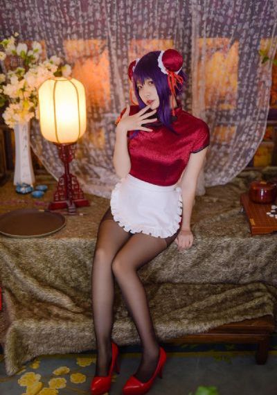 天降女子从2楼掉下了未修剪