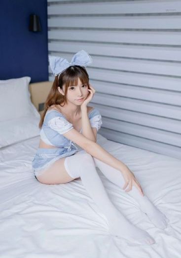 吃奶舔下面视频