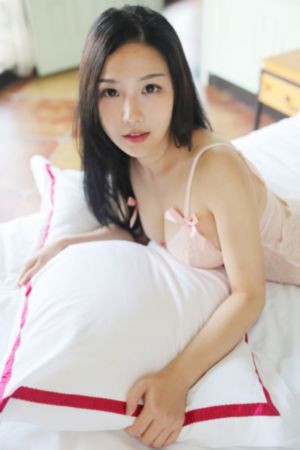 天降女子从2楼掉了下来樱花未增