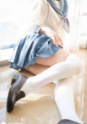 将军含紧一点h边做边走视频
